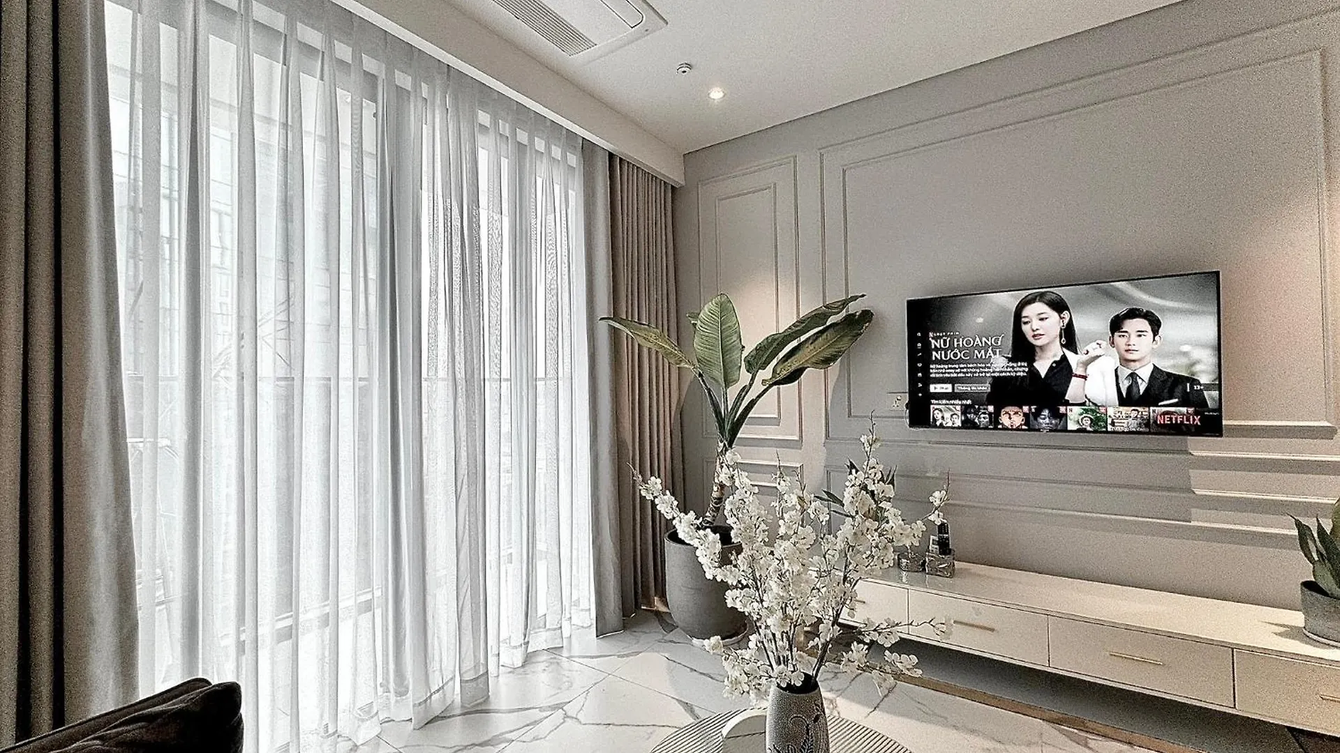 Metropole Thu Thiem - Luna Apartment - Chic, Unbeatable Location, Great Value!!! Ho Či Minovo Město