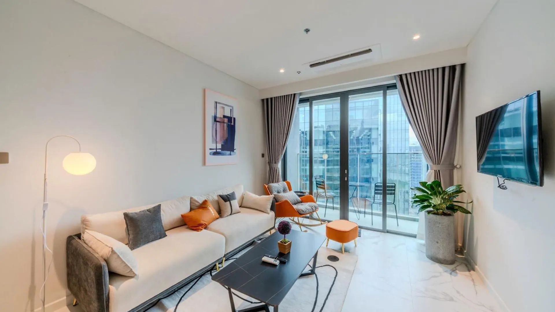 Metropole Thu Thiem - Luna Apartment - Chic, Unbeatable Location, Great Value!!! Ho Chi Minh City