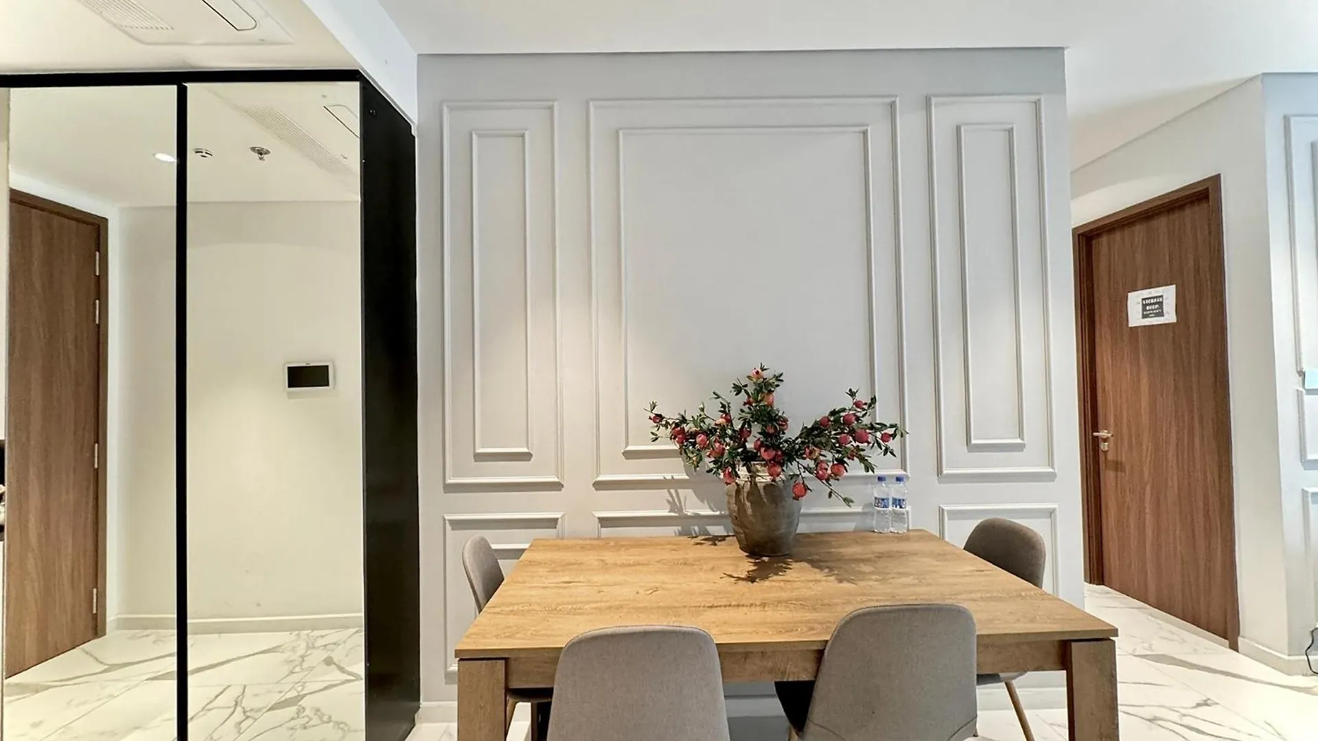Metropole Thu Thiem - Luna Apartment - Chic, Unbeatable Location, Great Value!!! Ho Chi Minh City 0*,  Vietnam