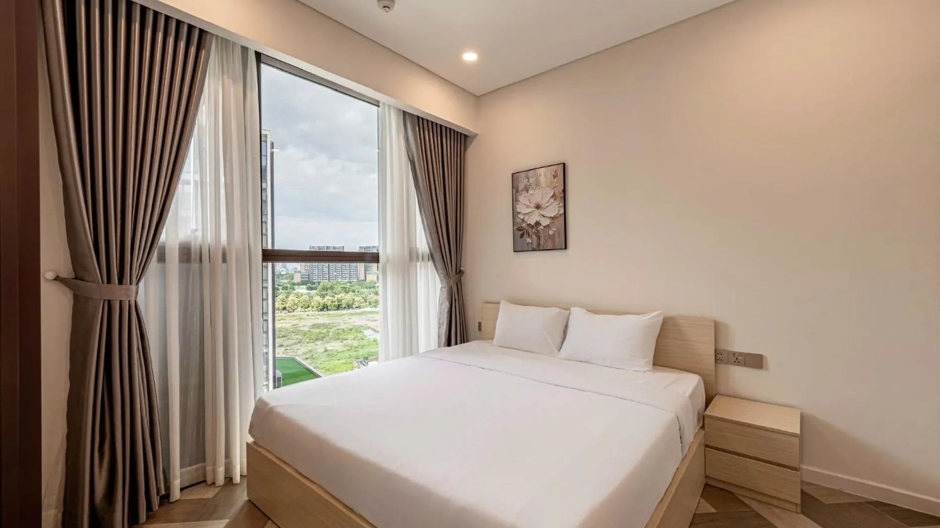 Metropole Thu Thiem - Luna Apartment - Chic, Unbeatable Location, Great Value!!! Ho Chi Minh City